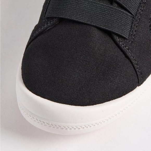 Torrid Wide Width Riley Ruched Sneaker - Picture 4 of 7